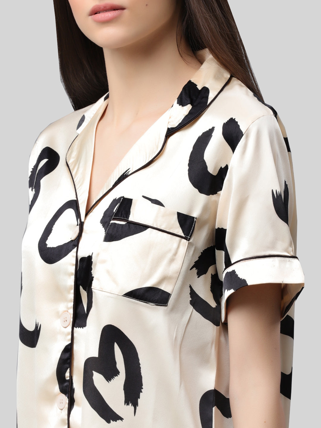 Women Top & Shorts Set Beige Printed
