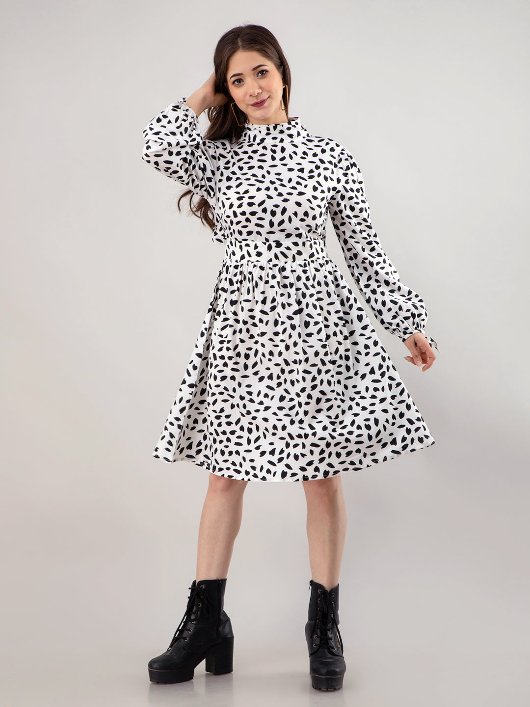 Women Fit and Flare White Knee Length Dress