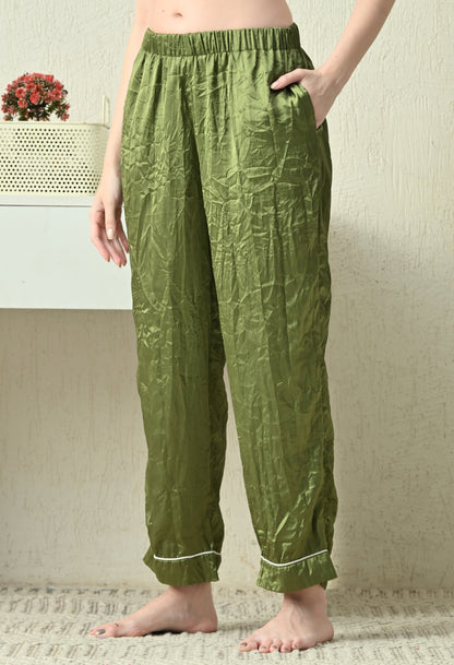 Women Shirt & Pyjama set Green Solid