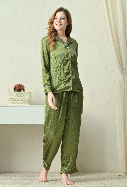 Women Shirt & Pyjama set Green Solid