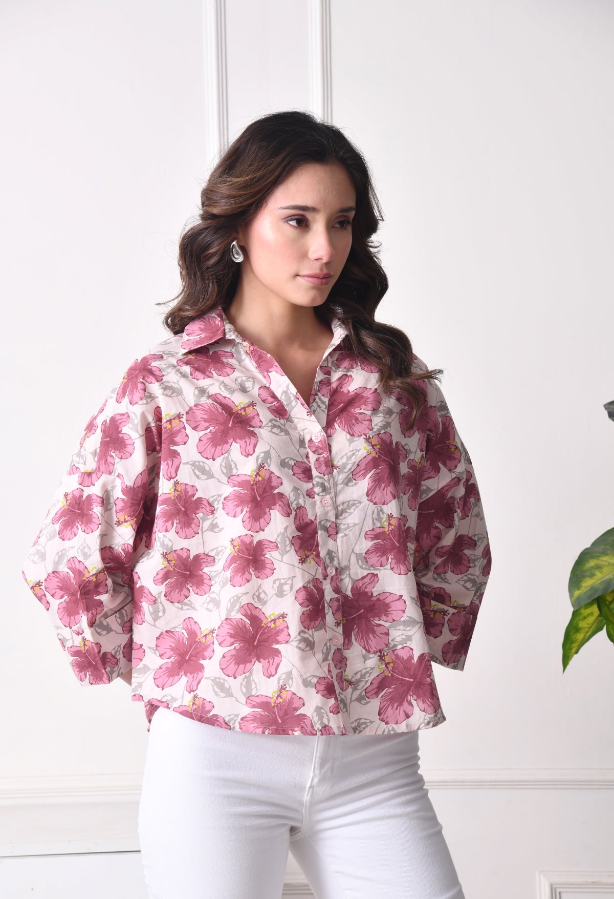 Women Oversized Fit Floral Print, Printed Spread Collar Casual Shirt