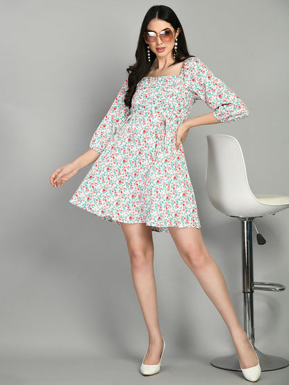 Women Fit and Flare White, Green, Red Mini/Short Dress