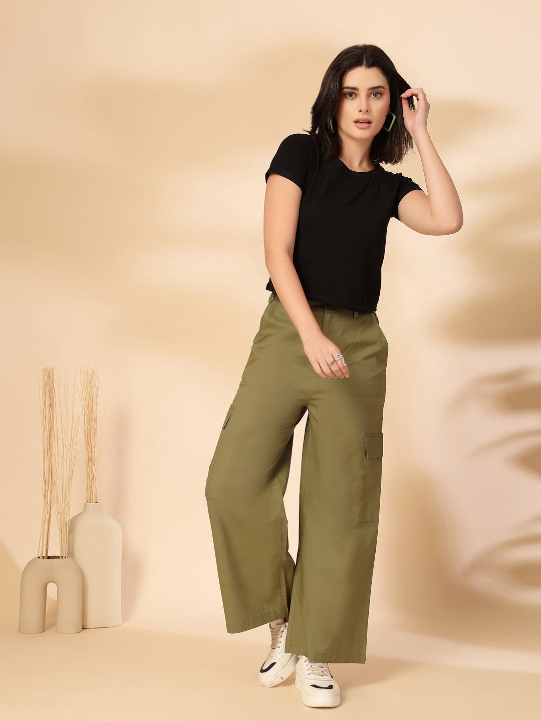 Women Regular Fit Green Pure Cotton Trousers