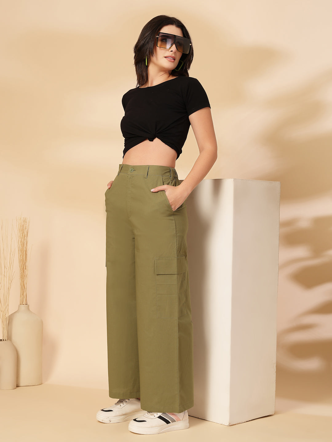Women Regular Fit Green Pure Cotton Trousers