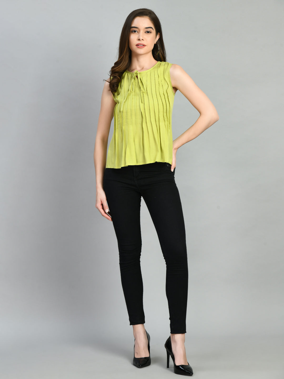 Casual Sleeveless Solid Women Light Green Top